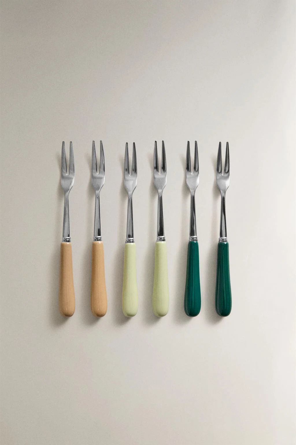 НАБОР ИЗ 6 ШАМПУРОВ С КЕРАМИЧЕСКОЙ РУЧКОЙ — Верхняя одежда