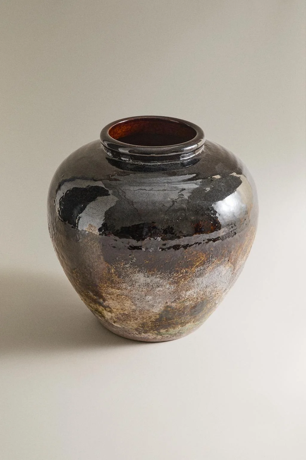 Средняя ваза из эмалированного каменного фарфора