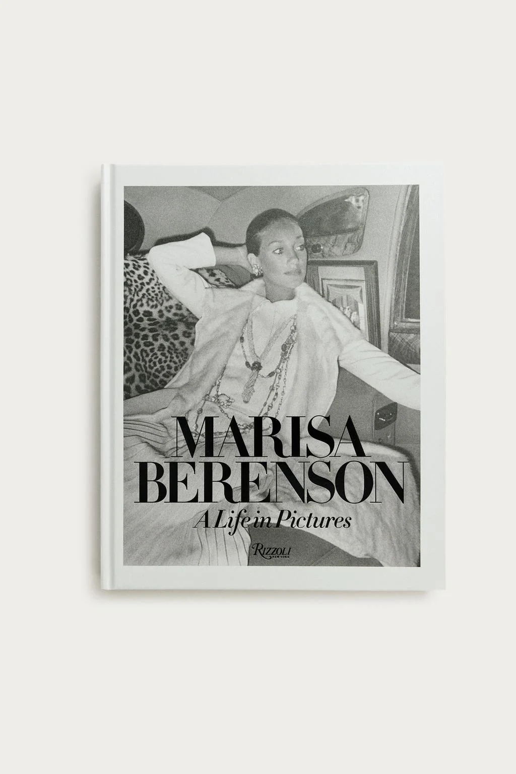 Книга "Мариса Беренсон: Жизнь в картинках" (на английском языке)
