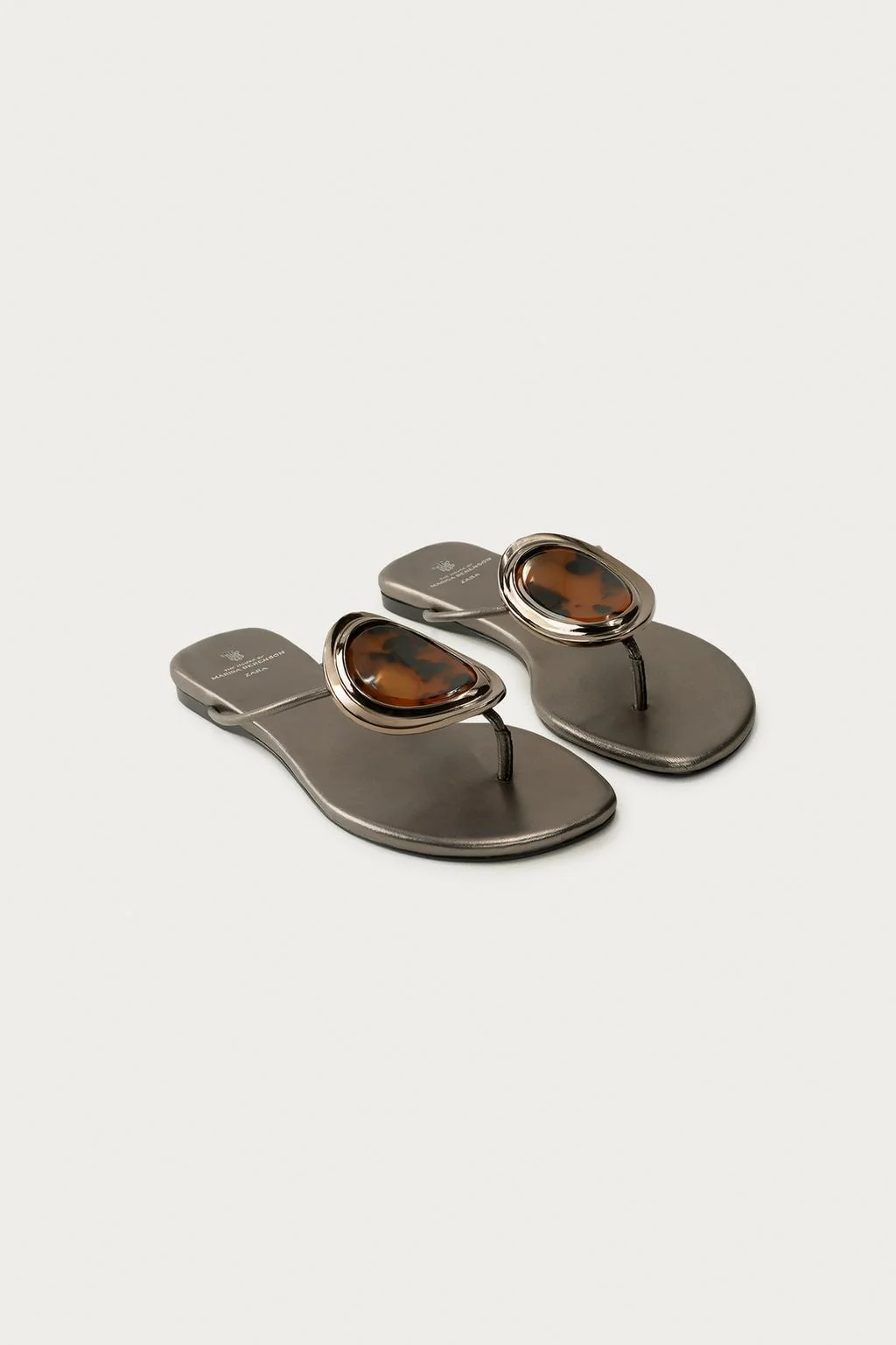 Плоские кожаные сандалии Мариса Беренсон x Zara