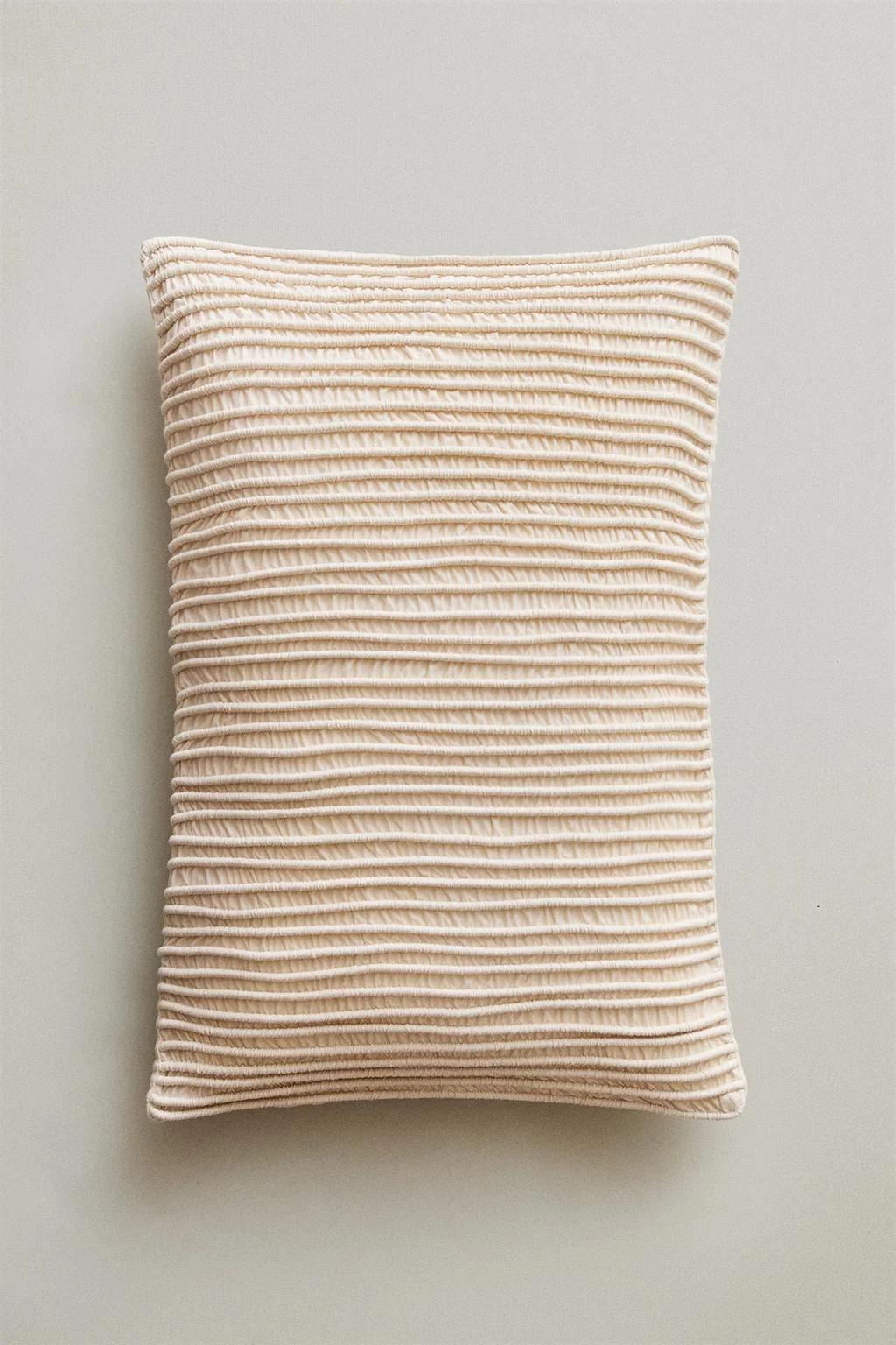 Чехол на подушку с плиссировкой — Подушки