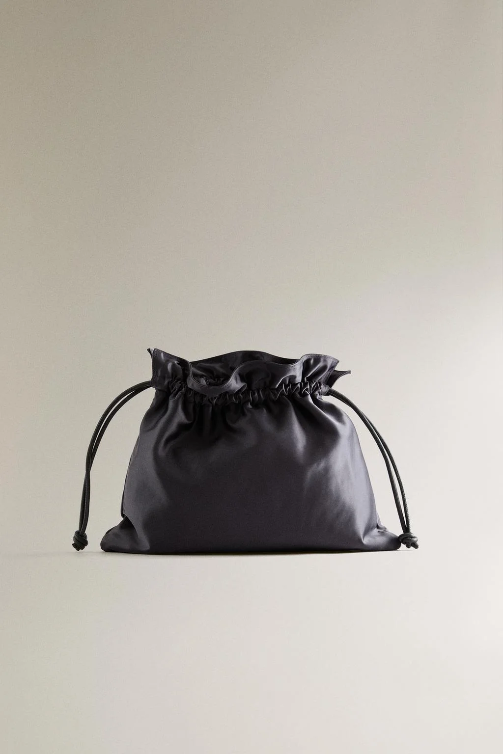 БОЛЬШАЯ САТЕИНОВАЯ СУМКА