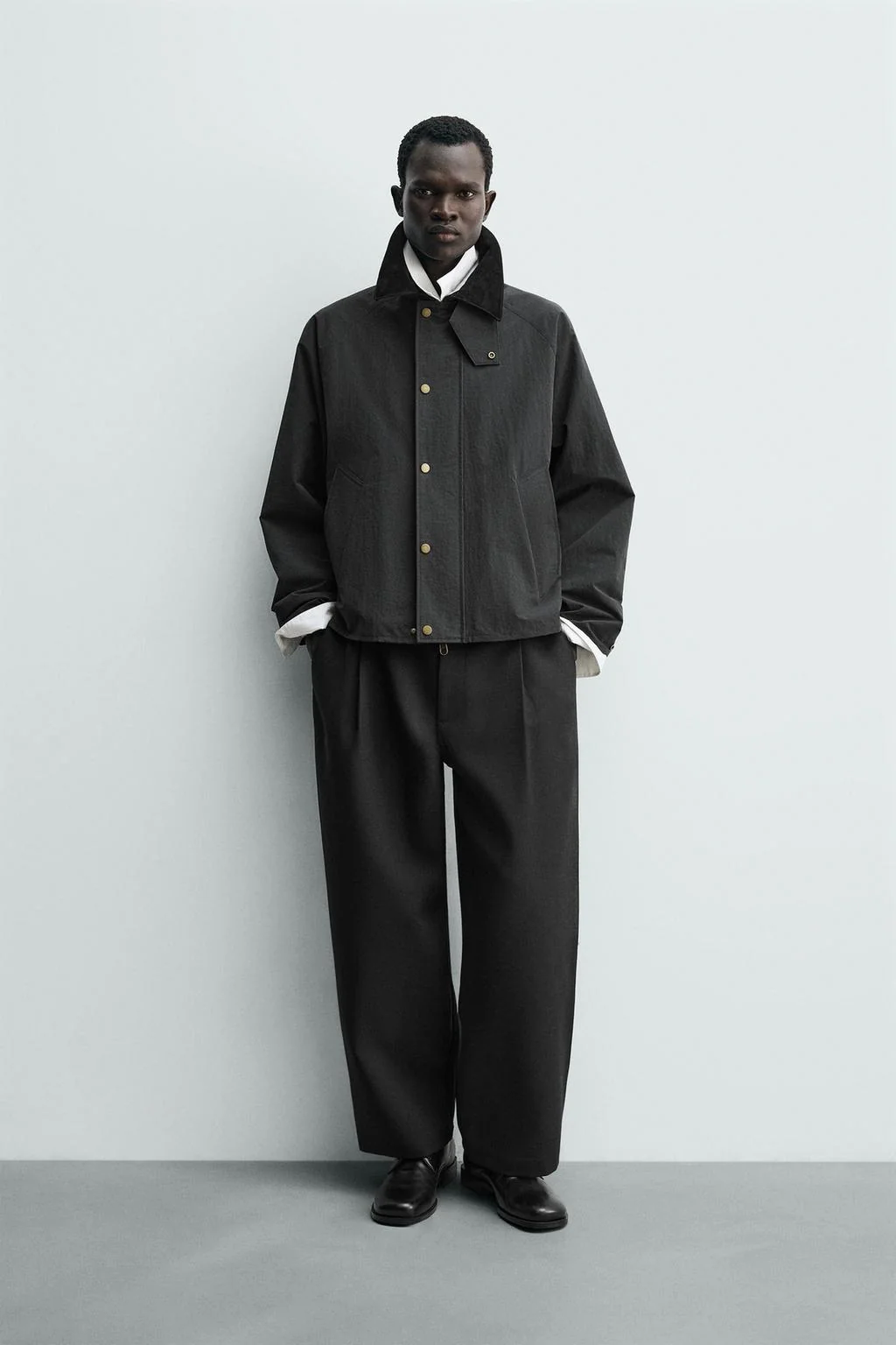 Техническая куртка с контрастным воротником