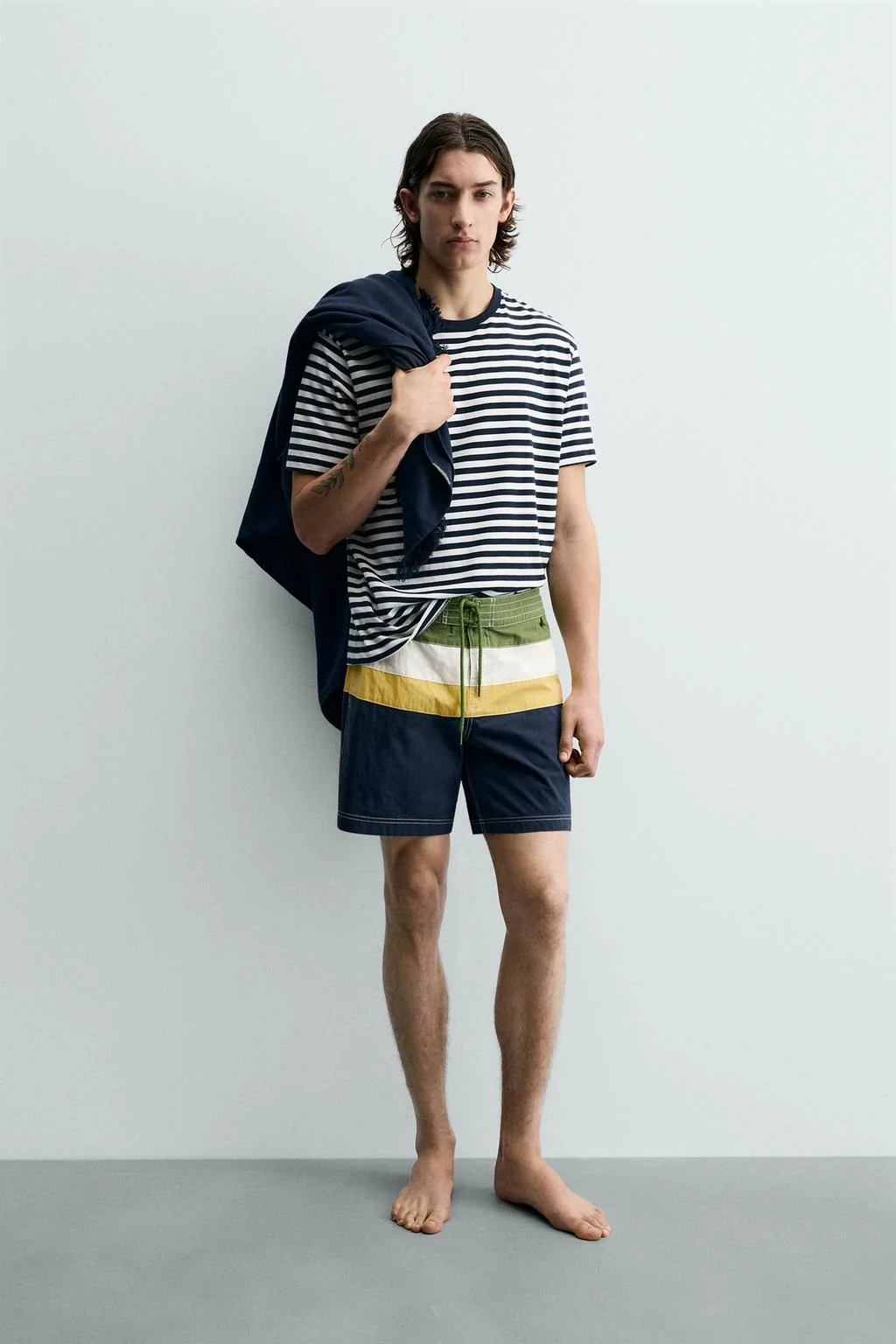 Полотенце для пляжа в полоску — Купальники и пляжная одежда