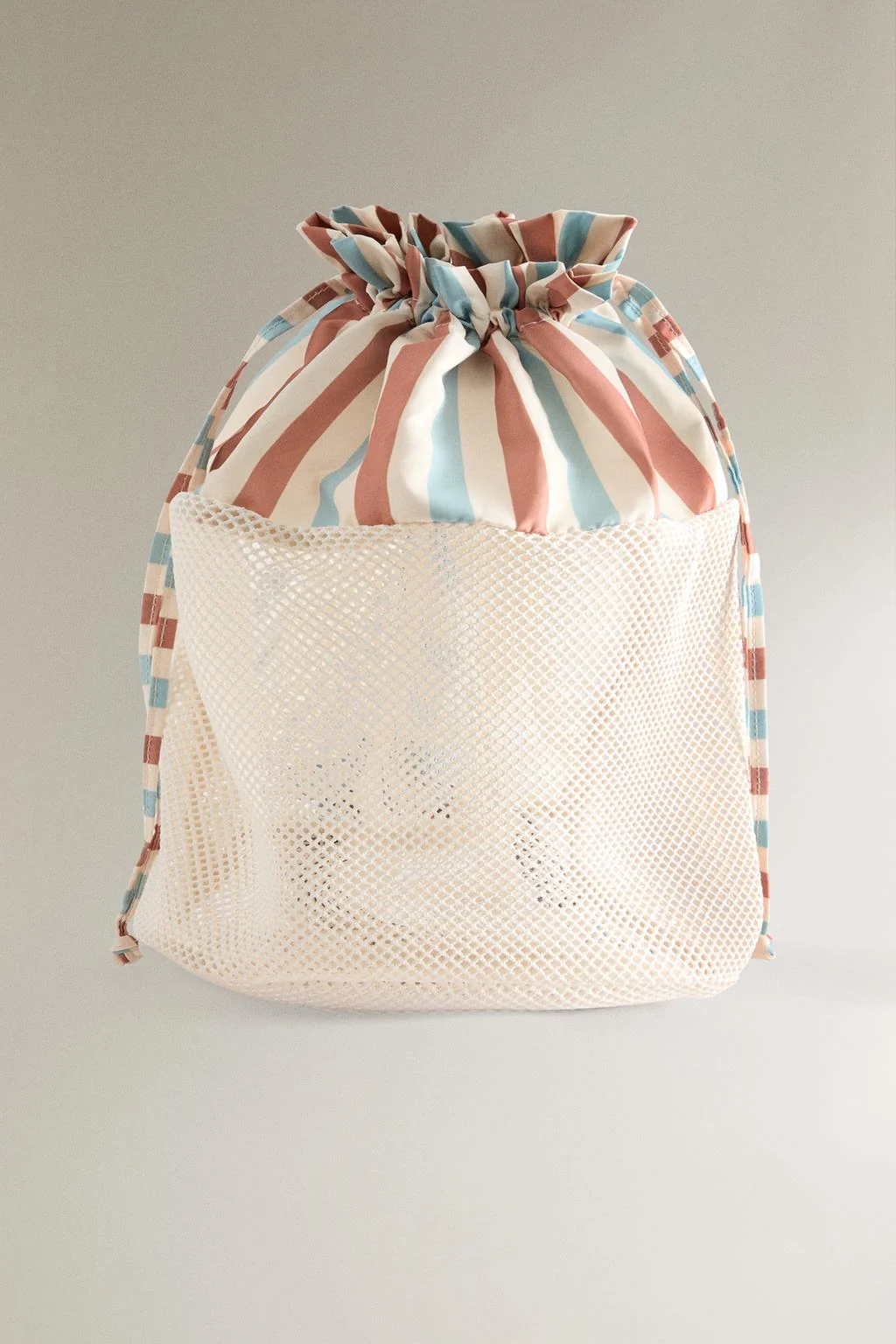 Полосатый пляжный рюкзак — Пляж