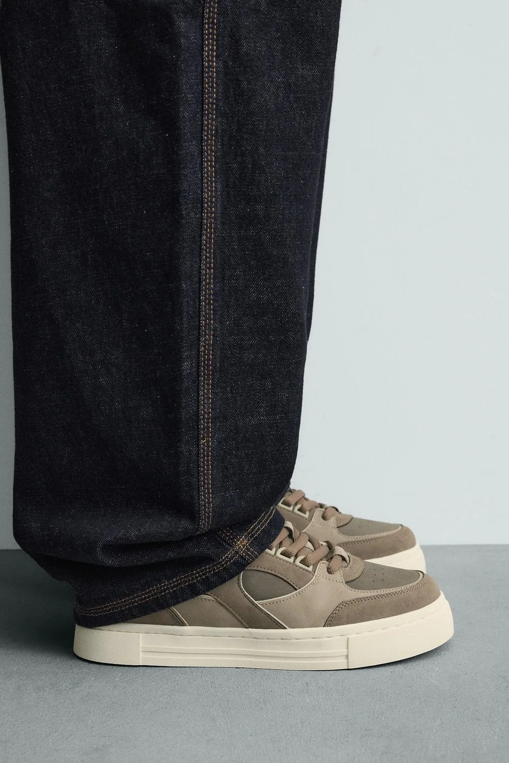 Кроссовки в ретро-стиле