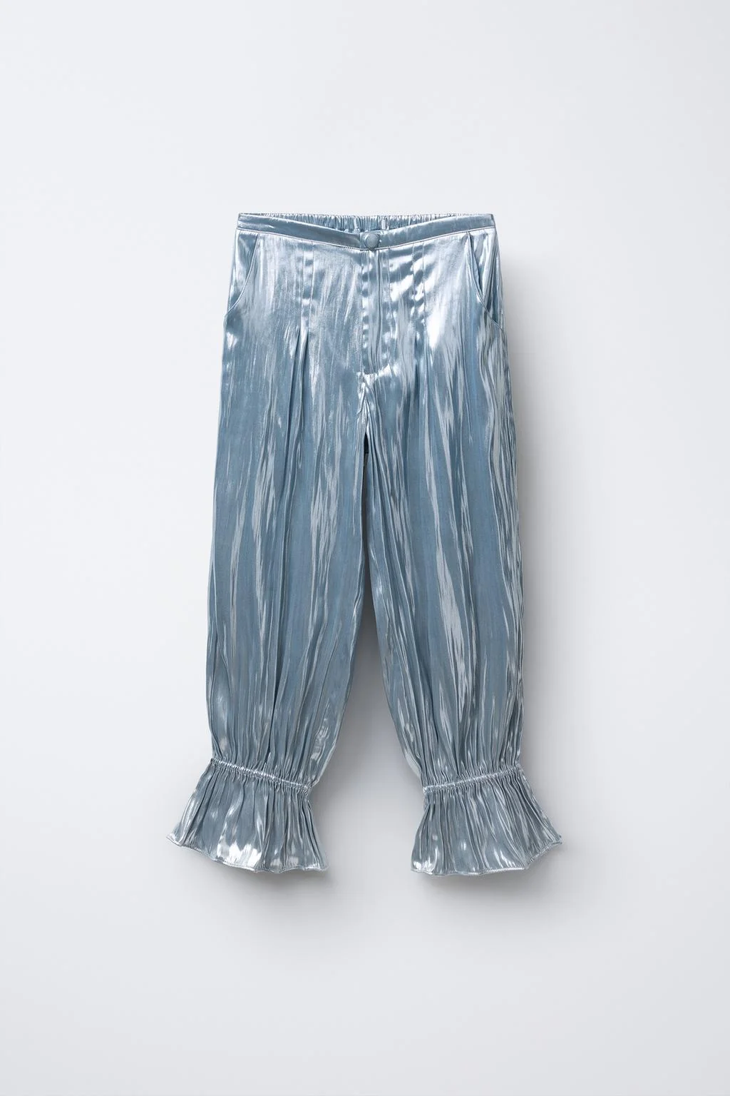 Металлические текстурированные брюки — Тотал-лук