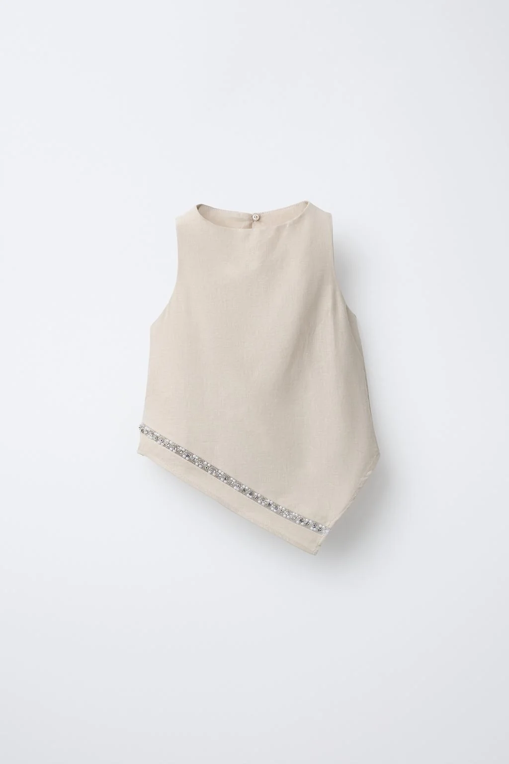 Асимметричный топ с драгоценной отделкой — Топы