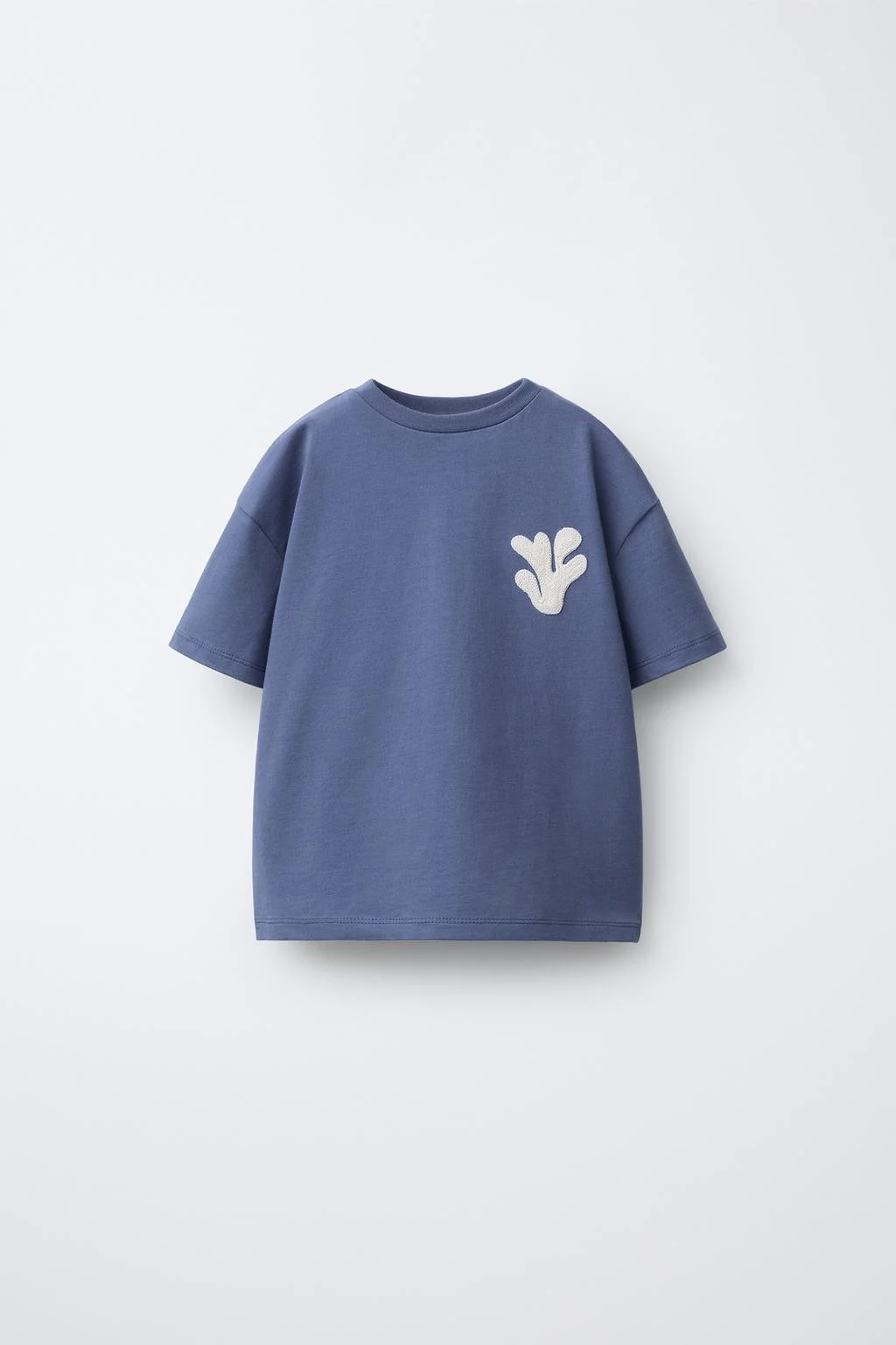 Футболка с вязаной аппликацией — Футболки