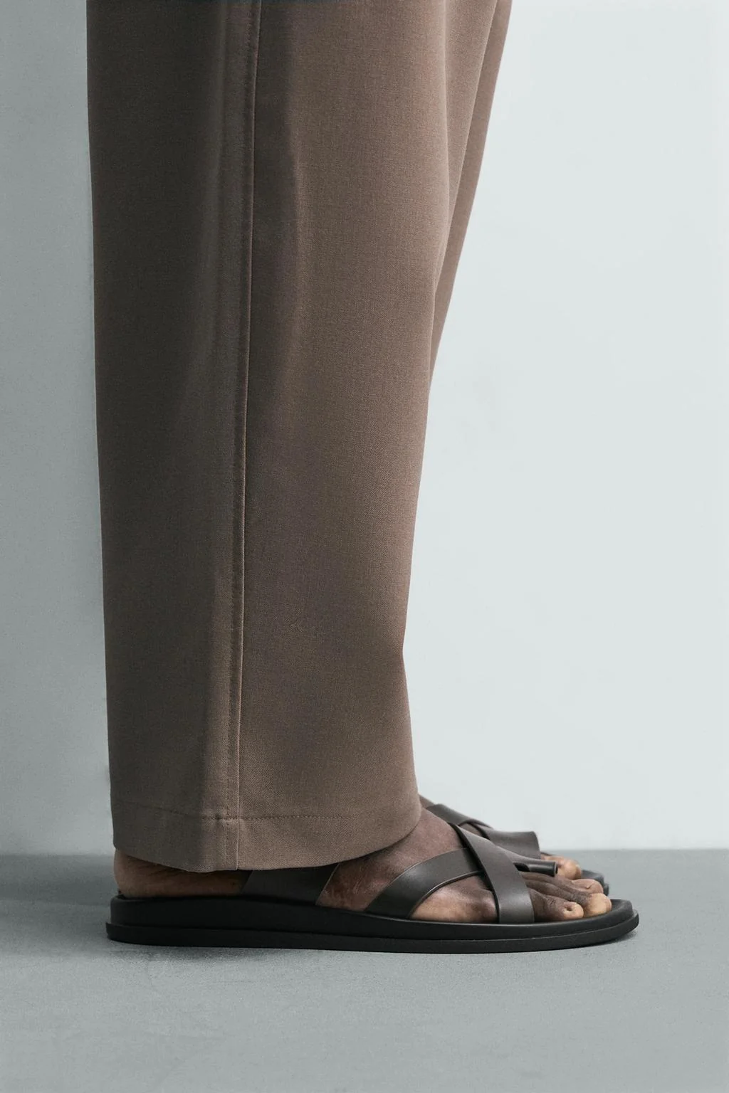 Сандалии на ремешках