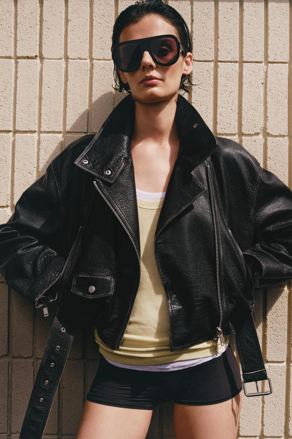 Куртка-байкер из кожи ограниченной серии ZW COLLECTION — ТРЕНЧИ | КУРТКИ