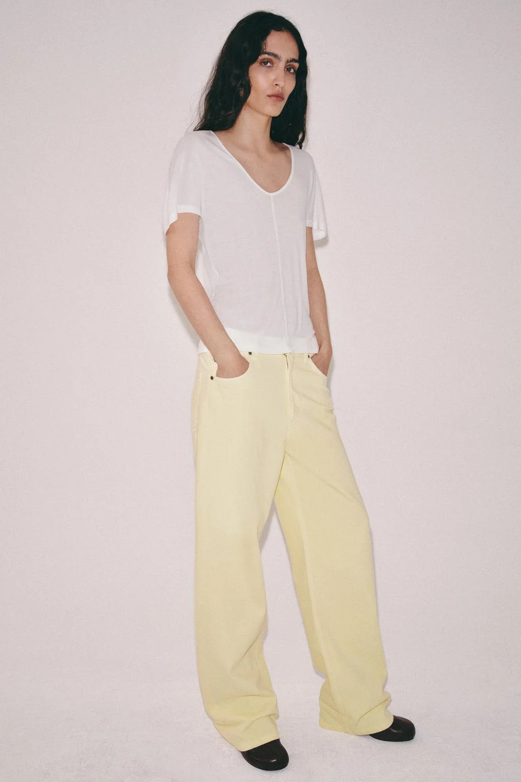 Короткое свободное футболка с коротким рукавом