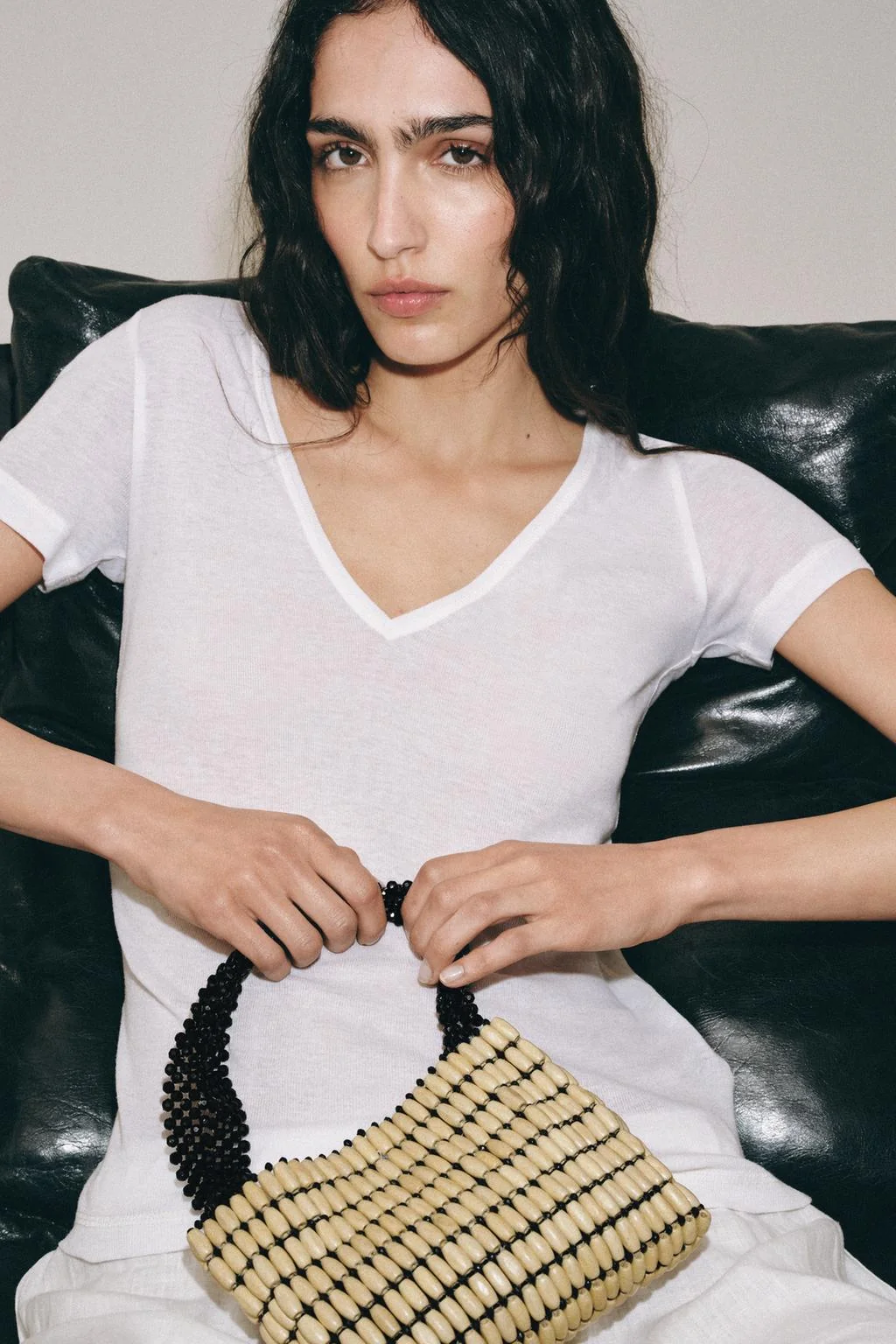 Мини-сумка с деревянными бусинами