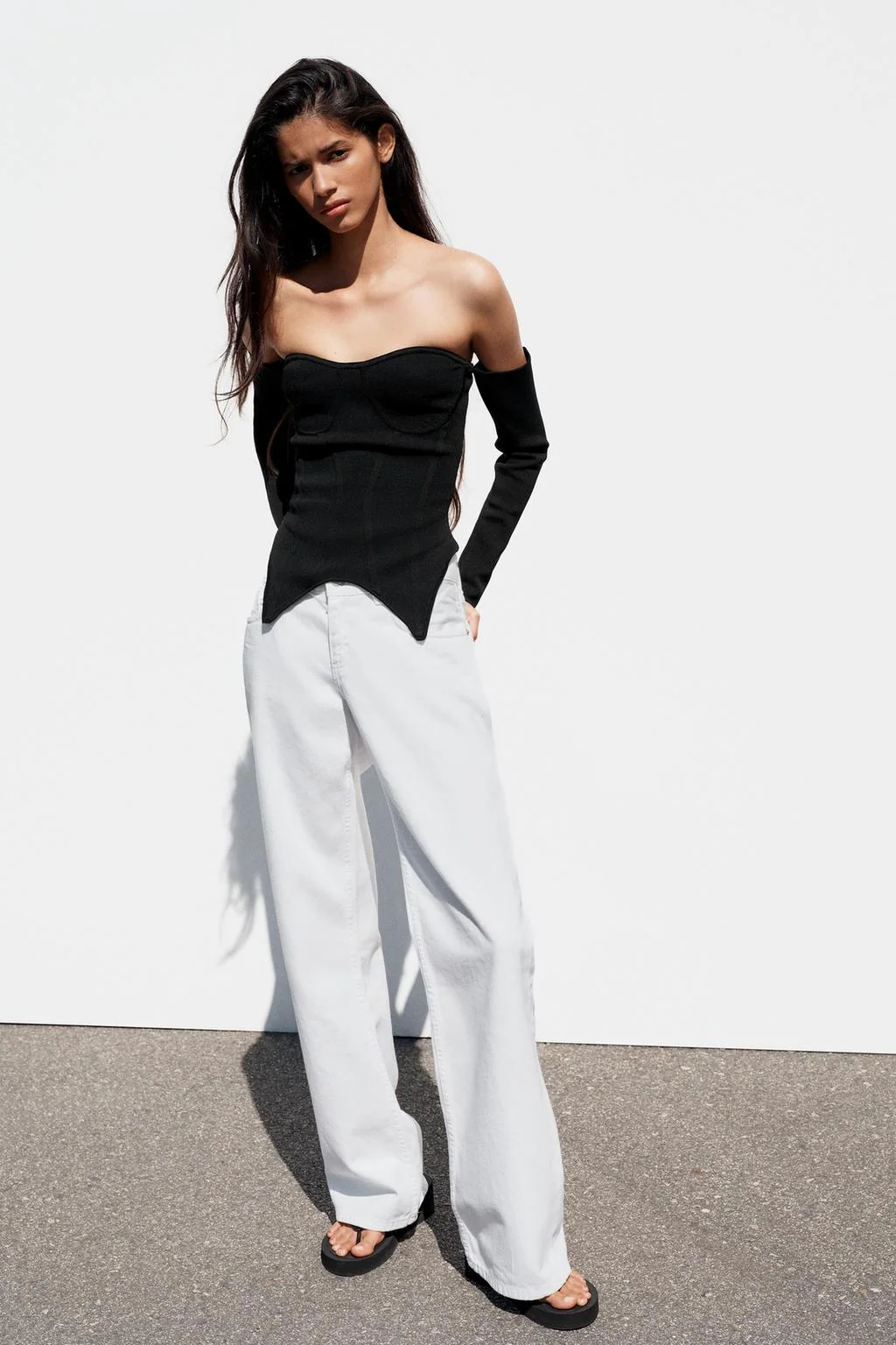 Вязаный топ в стиле корсета