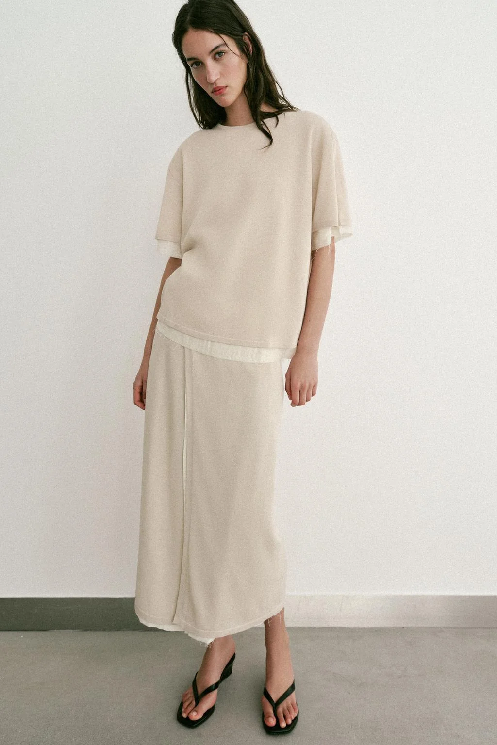 КОНТРАСТНЫЙ ВЯЗАНЫЙ ТОП