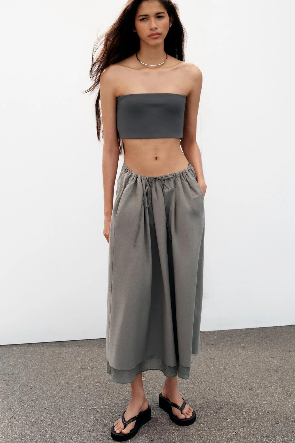 СОЧЕТАННАЯ МНОГОСЛОЙНАЯ МИДИ-ЮБКА — Юбки