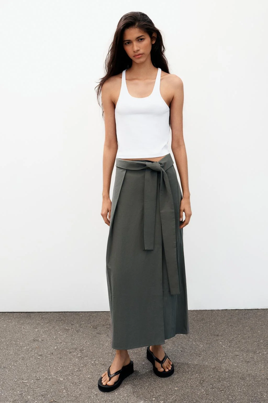 Обернутая юбка миди — Юбки