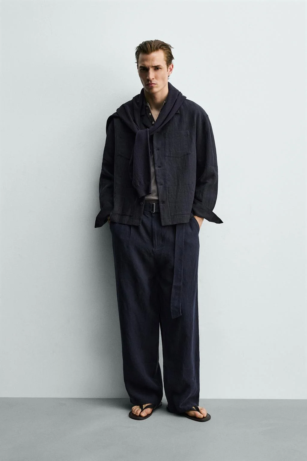 Расслабленный крой льняная рубашка 100% лен с драпированными карманами — Рубашки