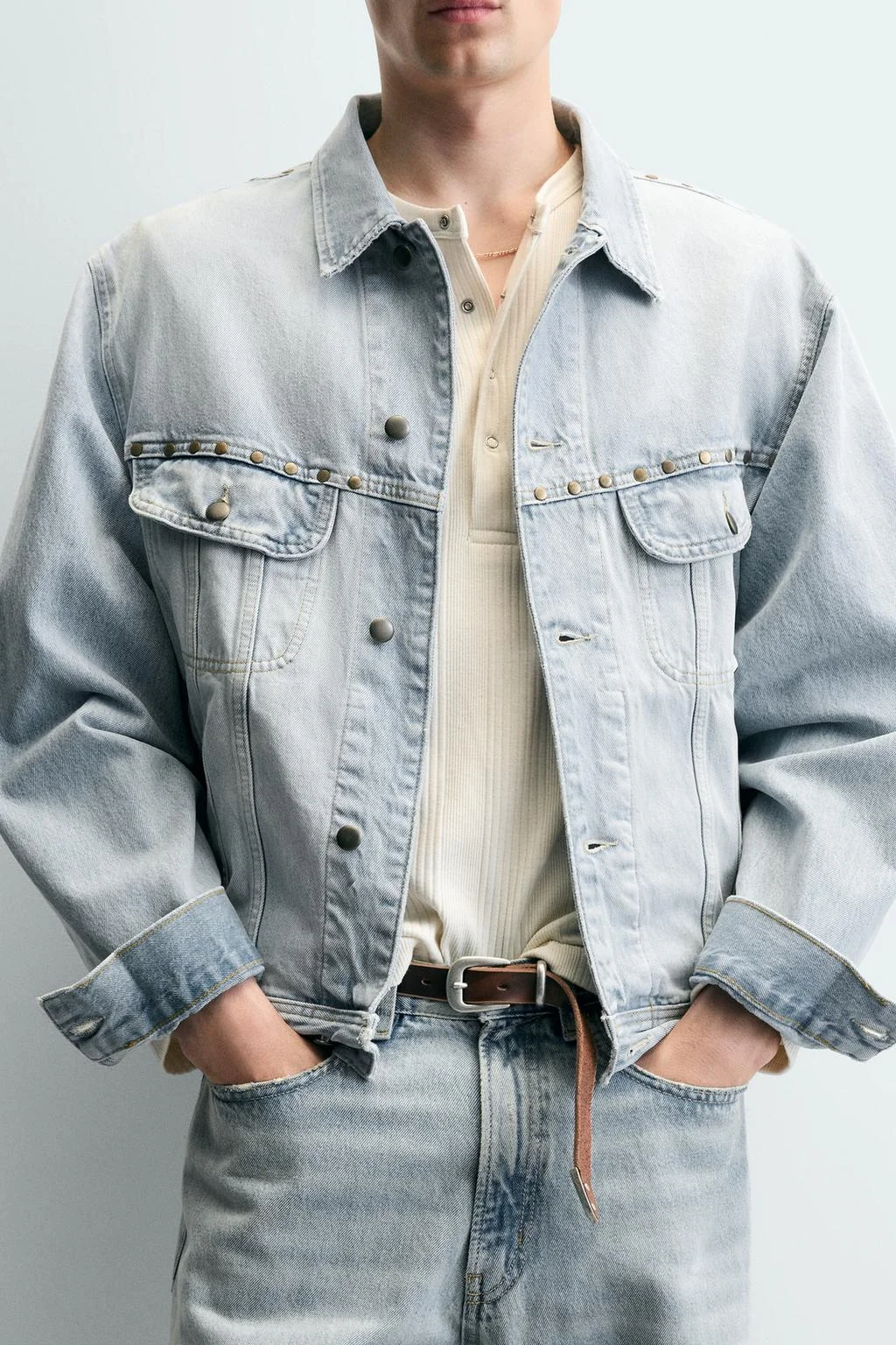 Кожаный ремень с металлическим наконечником — Ремни