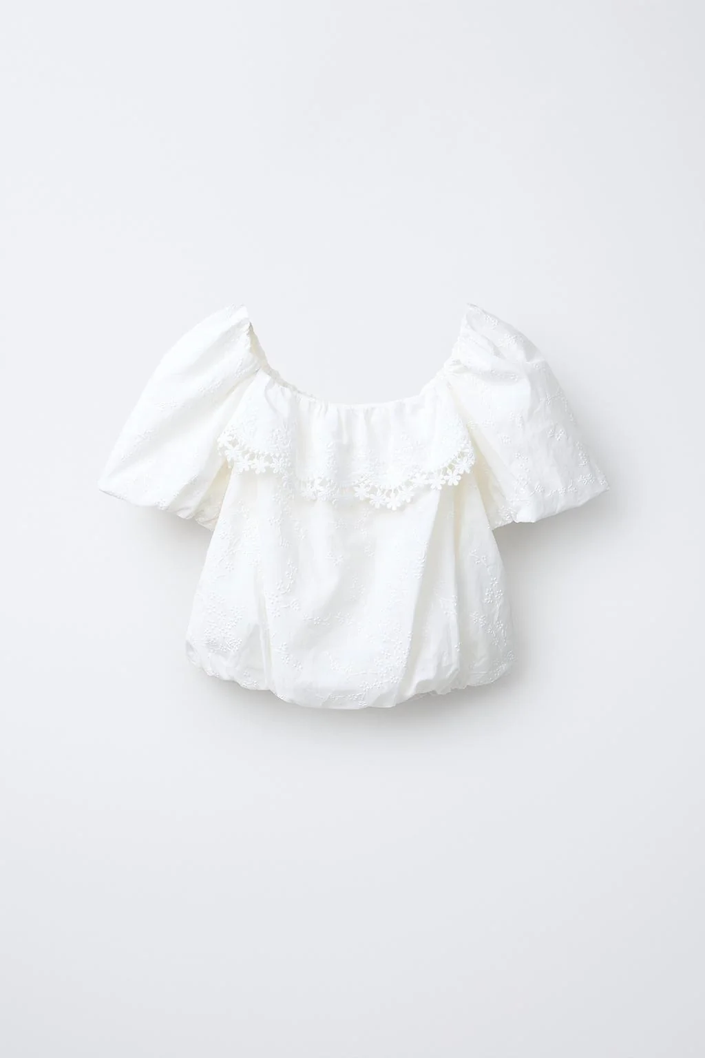 Топ с вышивкой и подолом-колокол — Топы