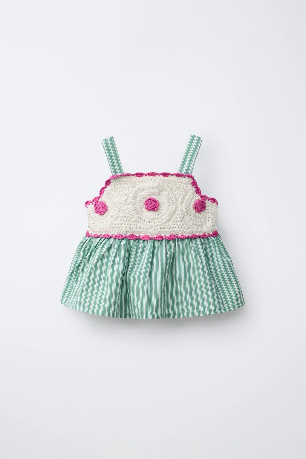 Вязаный топ крючком