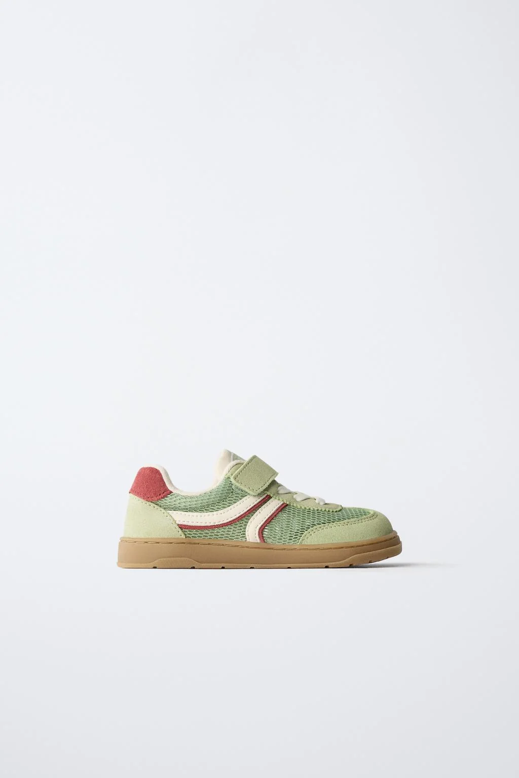 Кроссовки на плоской подошве из сетчатого материала — Обувь