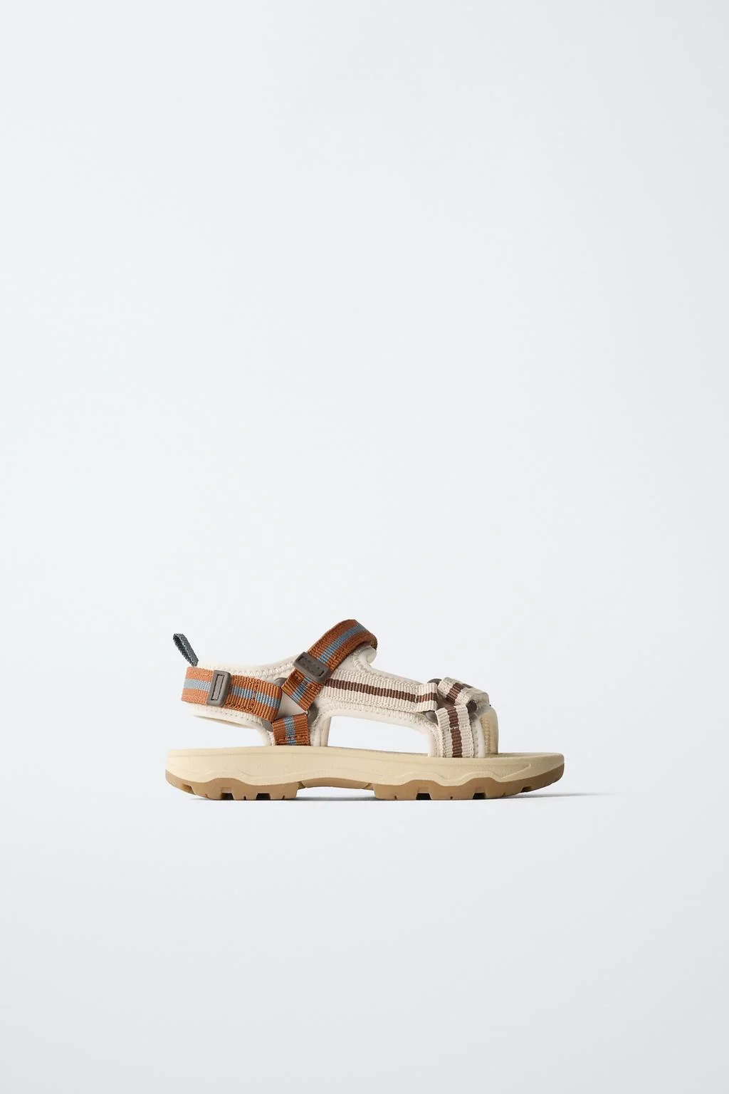 Технические сандалии — Обувь