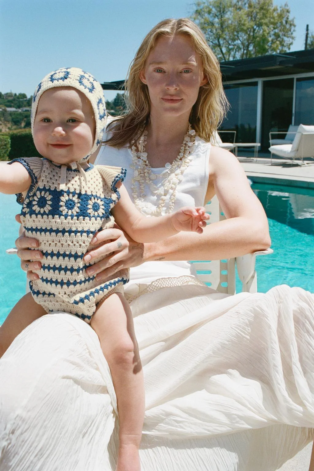 Вязаная крючком шапка