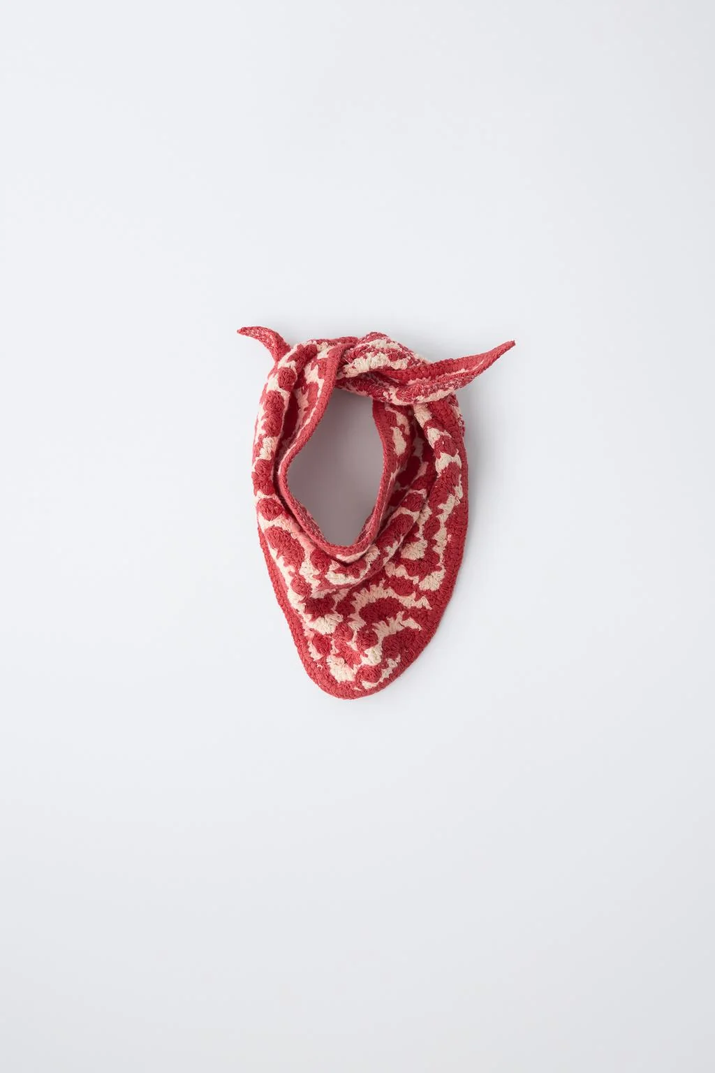 Фактурная вязаная бандана