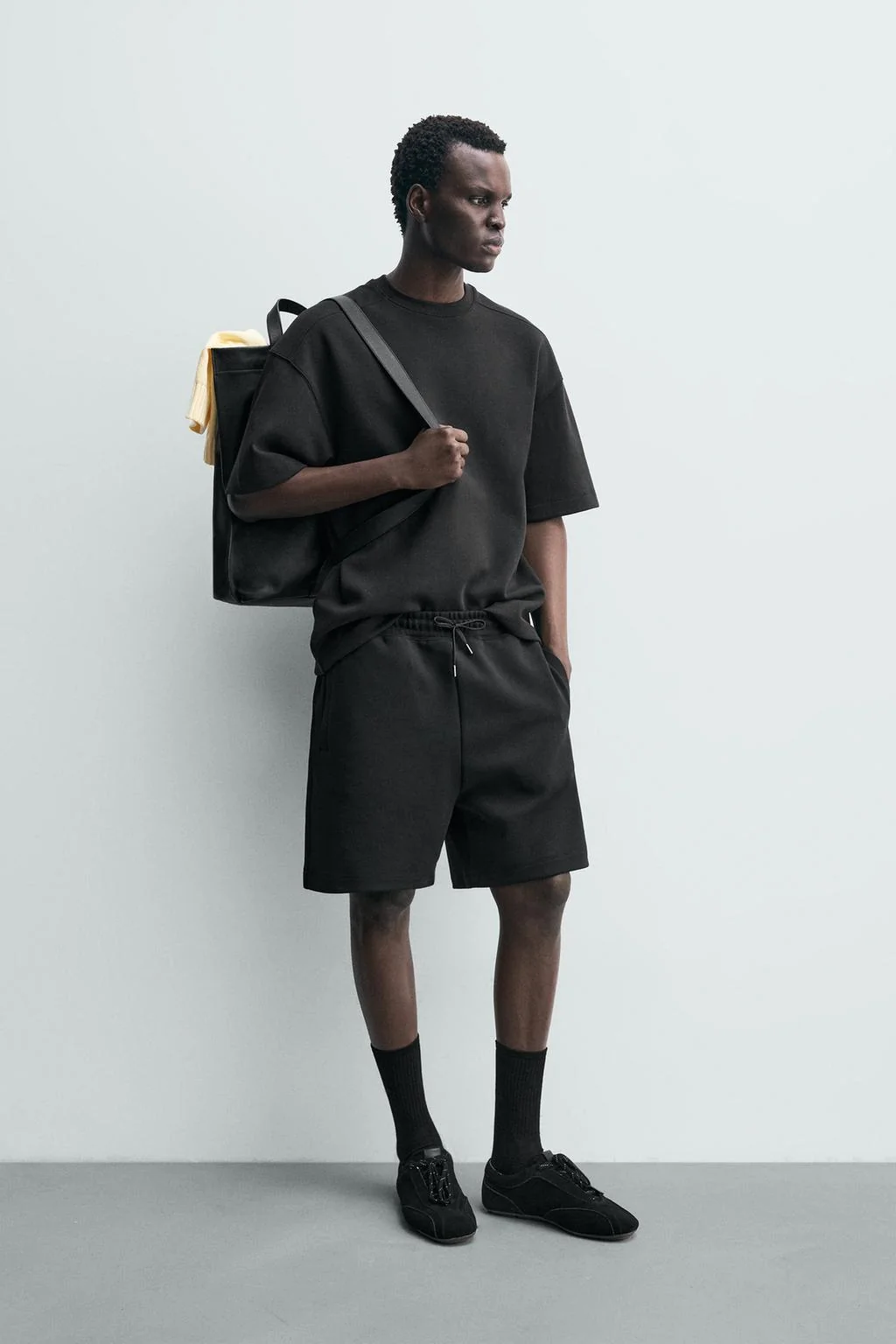 Свитшот свободного кроя из интерлока