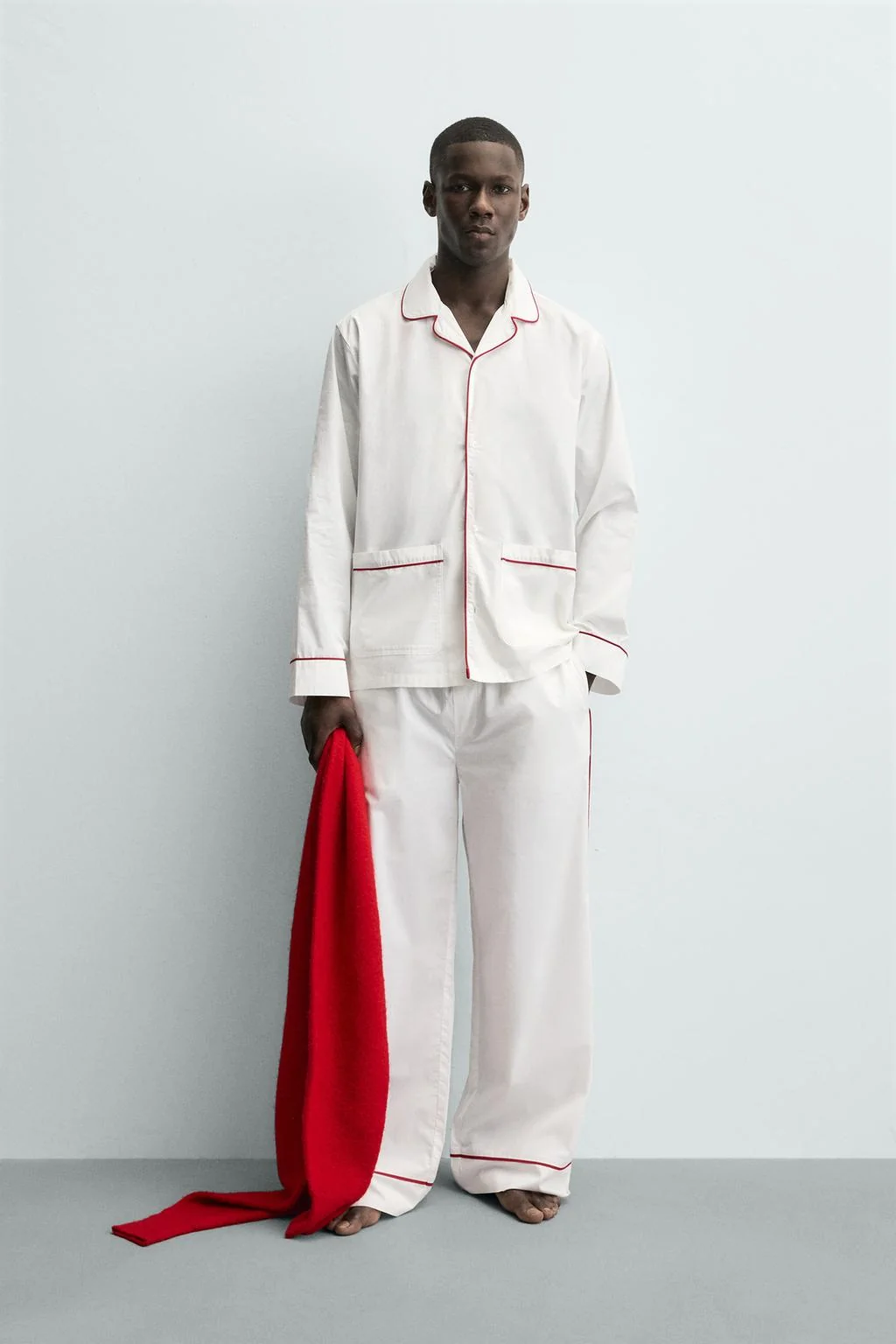 Пижамный комплект с контрастной окантовкой — Носки и пижамы