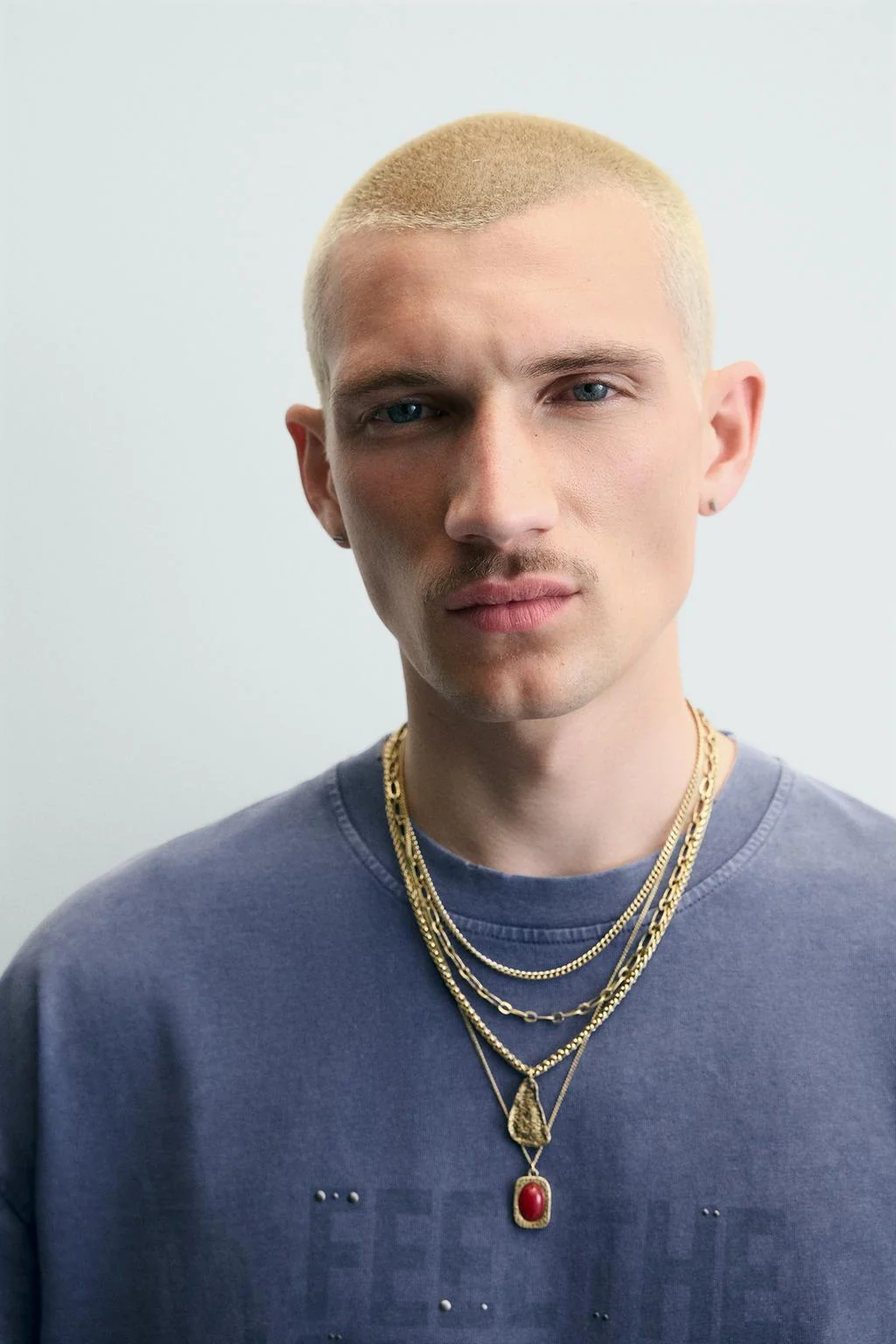 Набор из 4 разнообразных ожерелий — Аксессуары