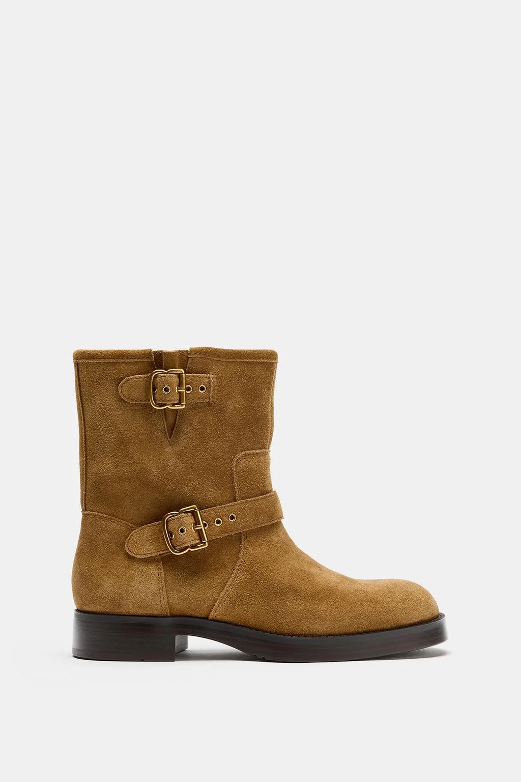 Ботильоны из замши с пряжкой и разрезом