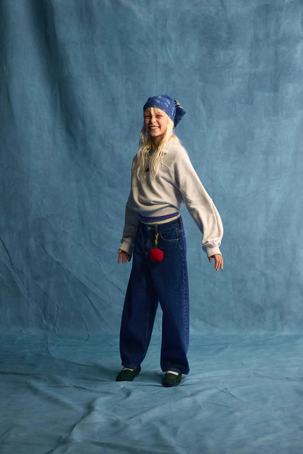 Свитшот с вышитым логотипом fruit of the loom™