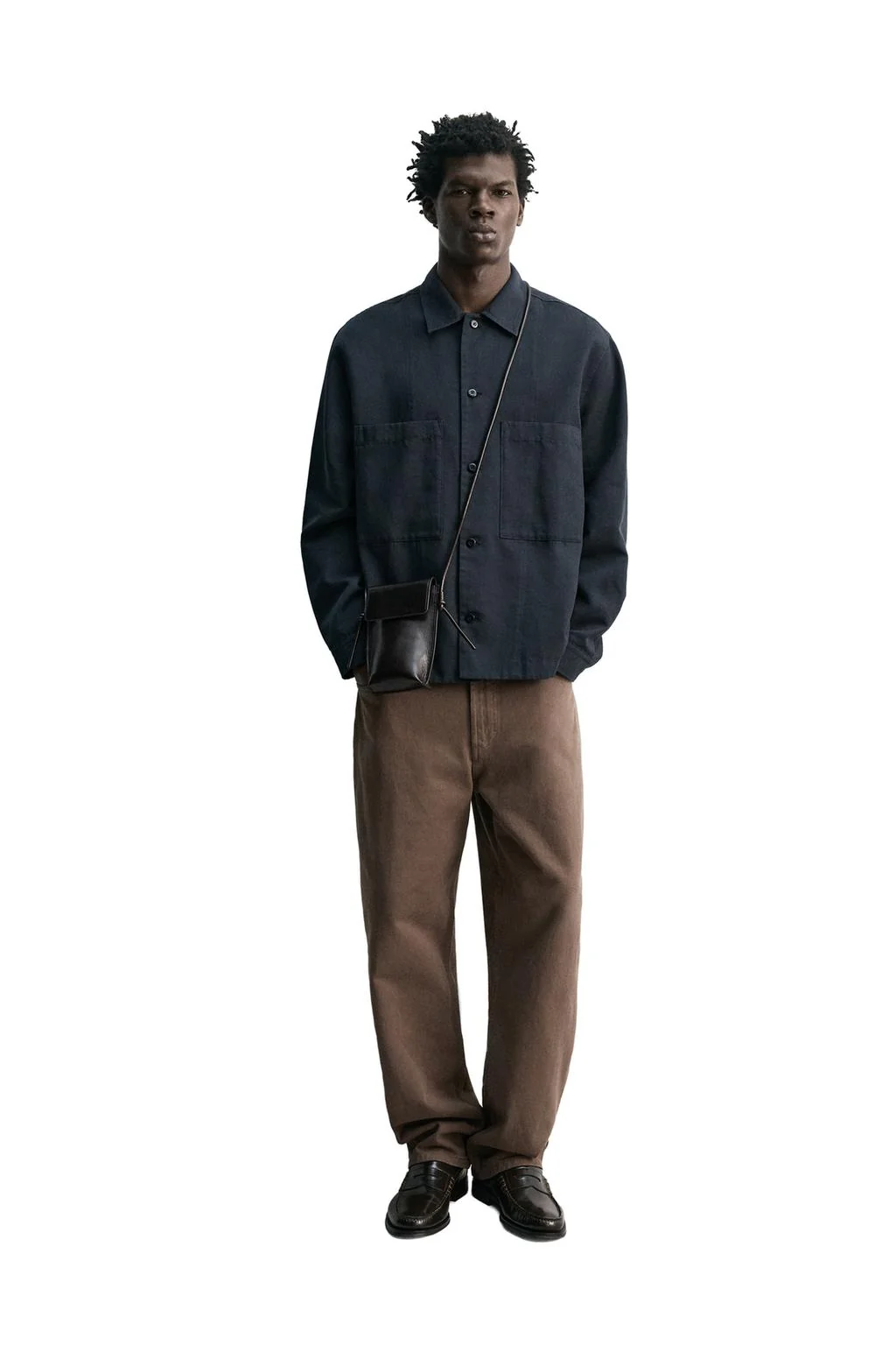 Верхняя рубашка свободного кроя с карманами — Надетая рубашка