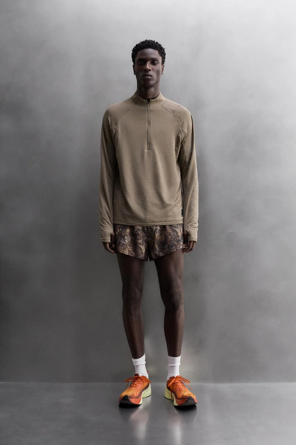 Беговые шорты с принтом деревьев 3 дюйма — Шорты