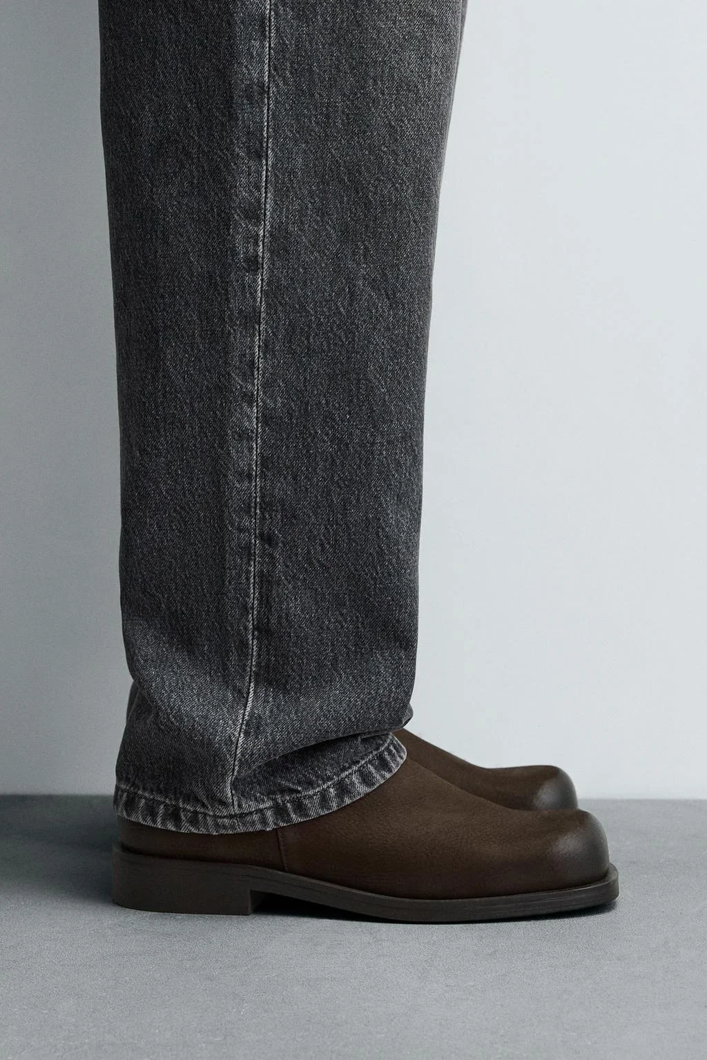 Кожаные ботинки