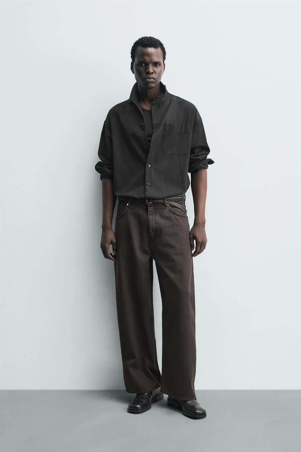 Джинсы с широкими штанинами — Сырой деним