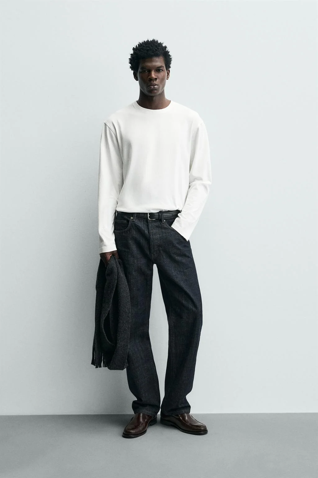 Футболка с длинным рукавом свободного кроя