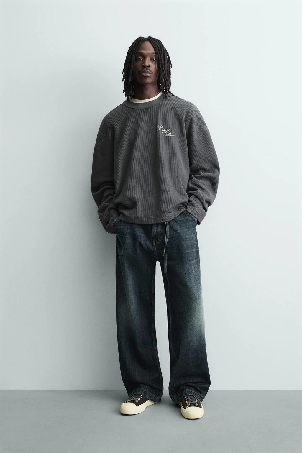 Текстурированный свитшот с принтом-слоганом — С принтом