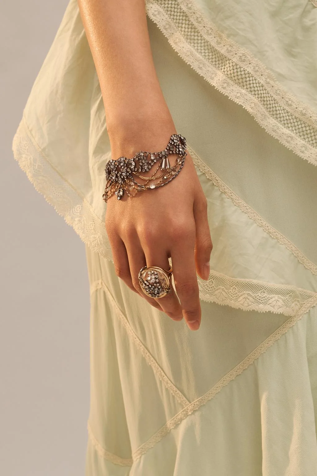 Ограниченная серия мерцающего кольца