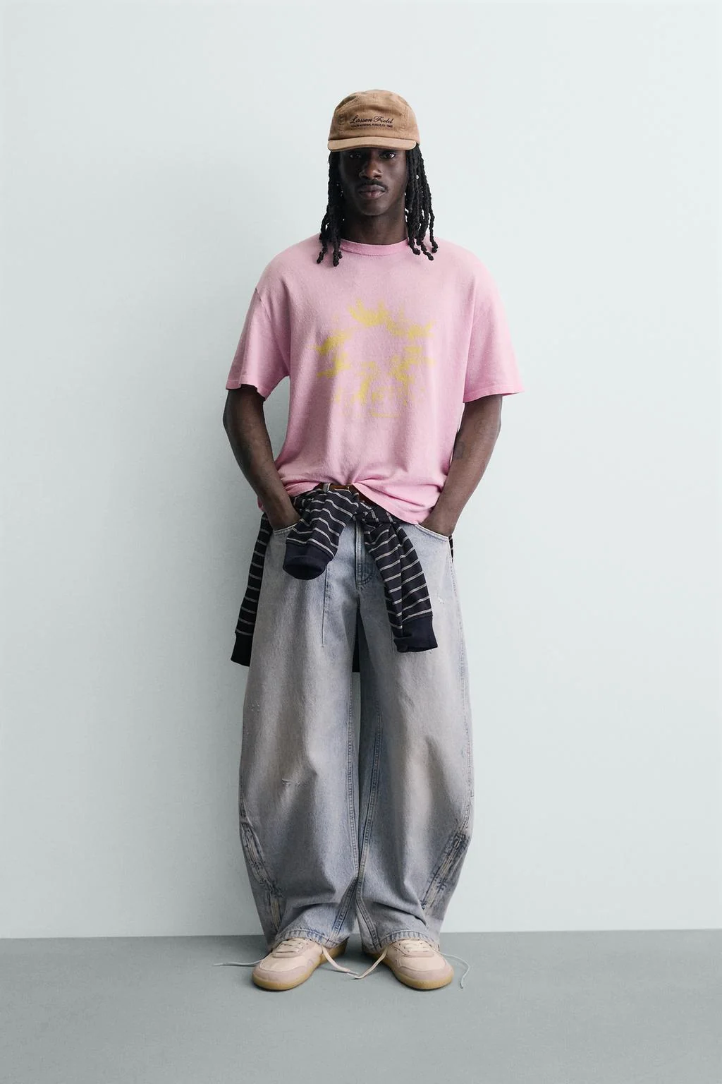 Футболка из трикотажа с контрастным принтом — KNITWEAR