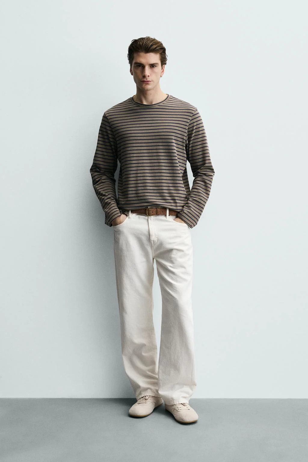 Футболка в полоску с эффектом потёртости