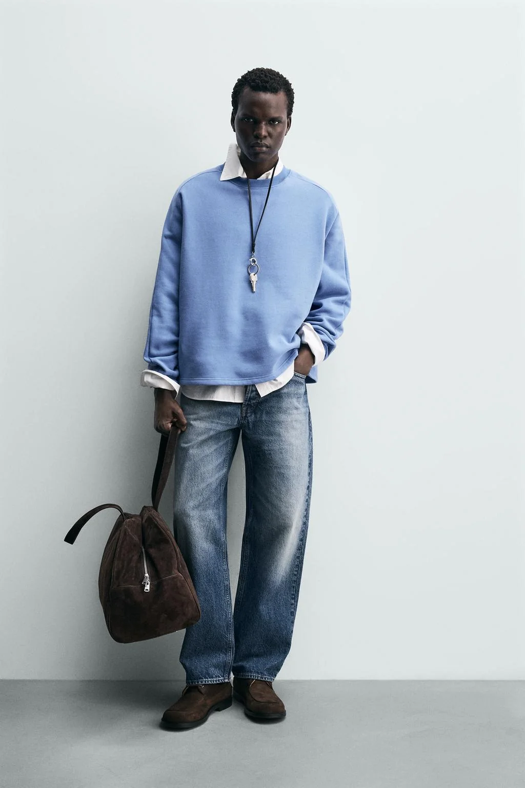 Свитшот свободного кроя — Круглый воротник