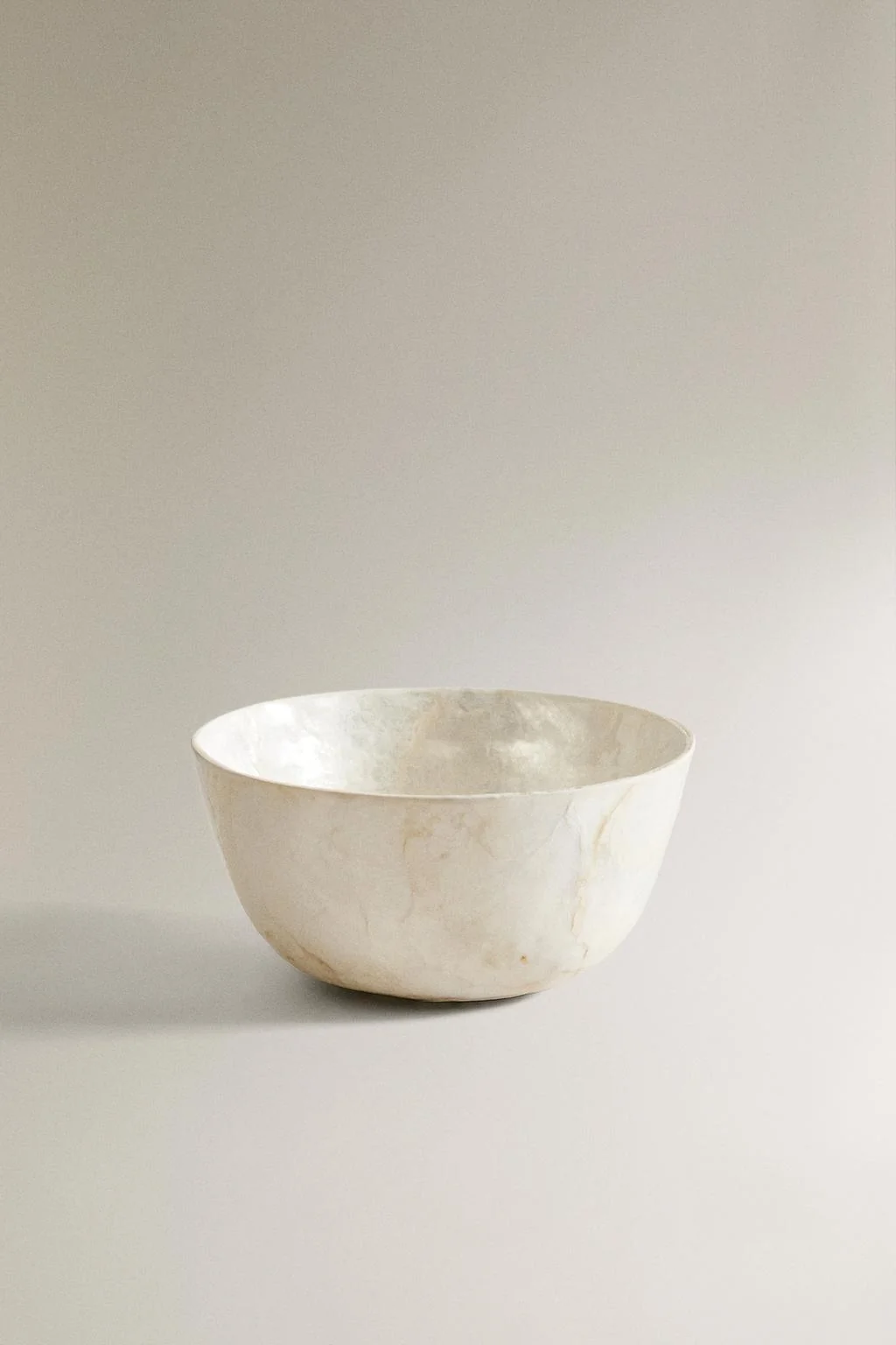 ЧАША ИЗ ЖЕМЧУЖНОГО МАТЕРИАЛА — Столовая