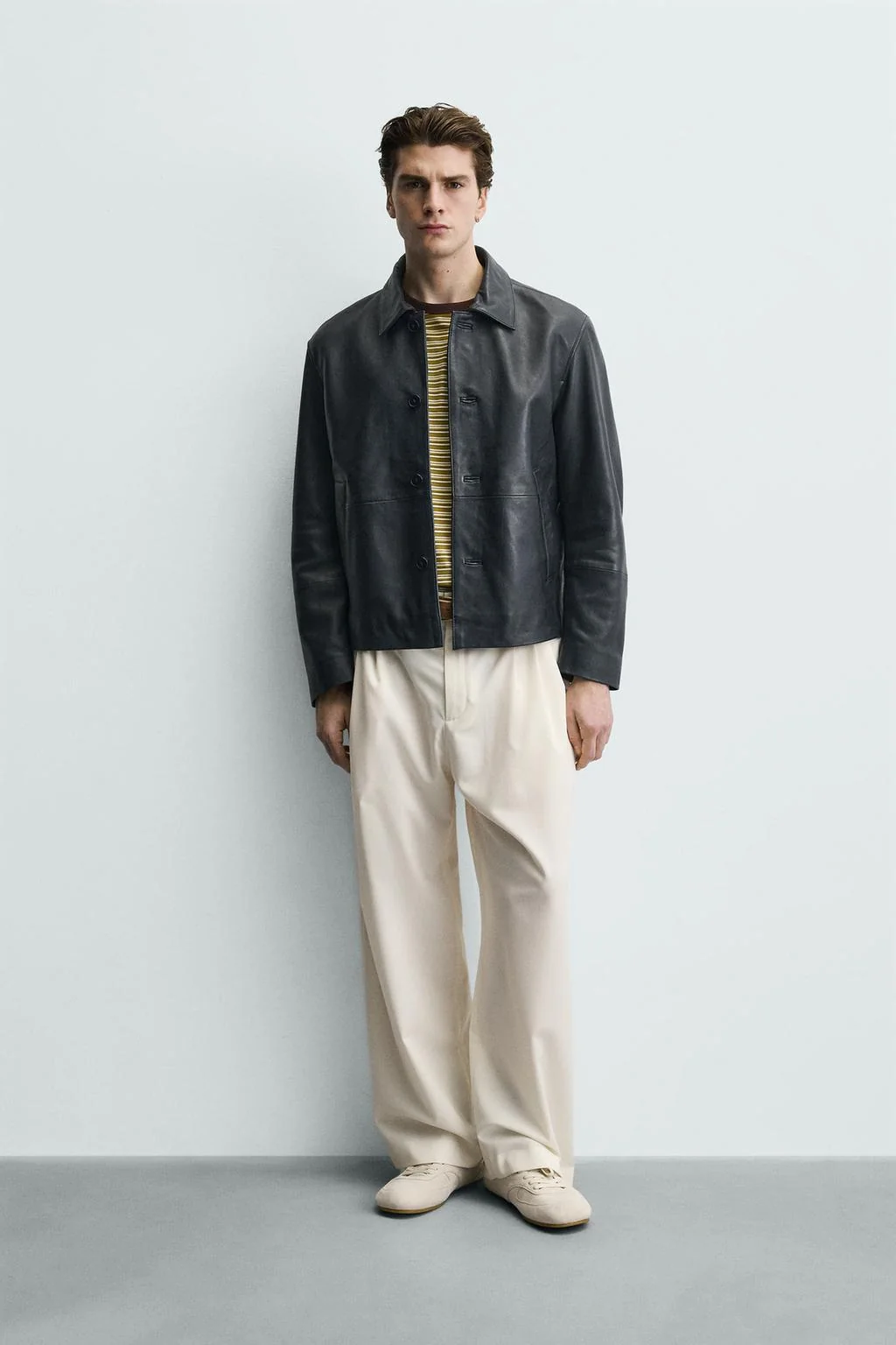 Кожаная куртка свободного кроя