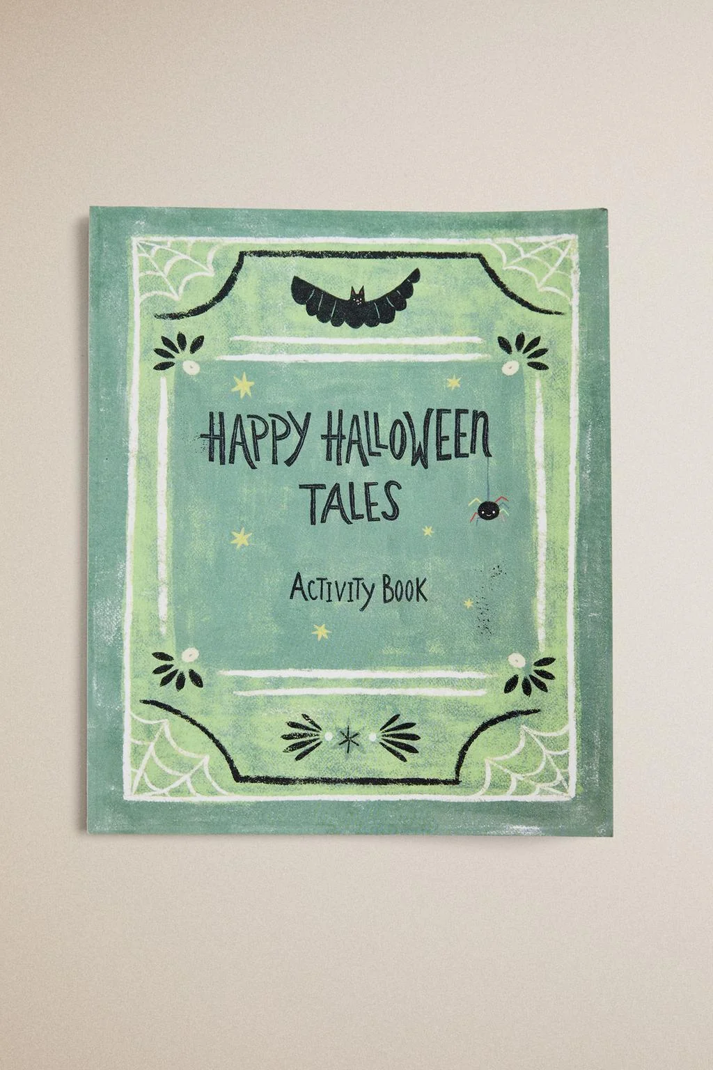 Книга для детей Happy Halloween Tales (на английском языке)