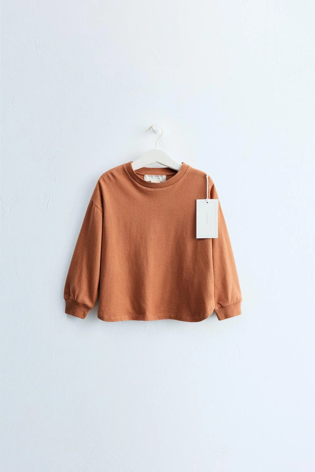 ZARA TIMELESS - однотонная футболка с манжетами