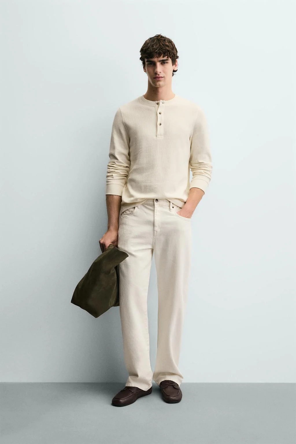 Футболка с текстурной рубчатой вязкой — Хенли