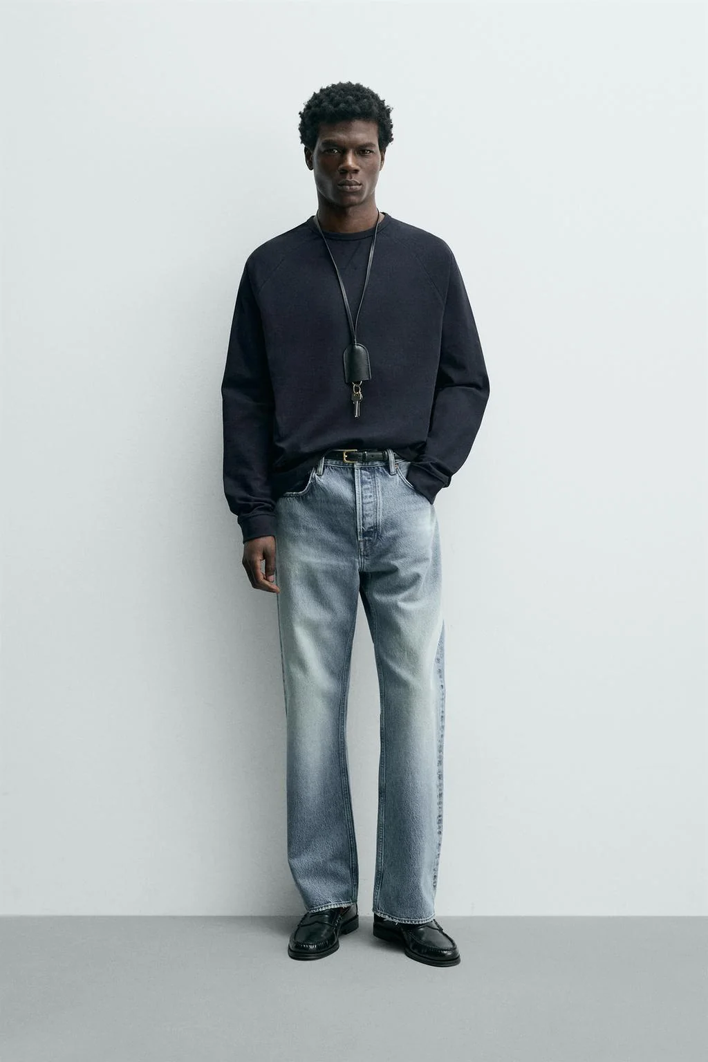 Футболка с круглым вырезом из плотной ткани — С длинным рукавом